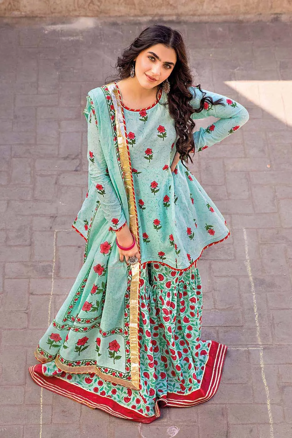 Gul Ahmed Summer Vintage Garden – 3PC Lawn Printed Suit CL-32239 B